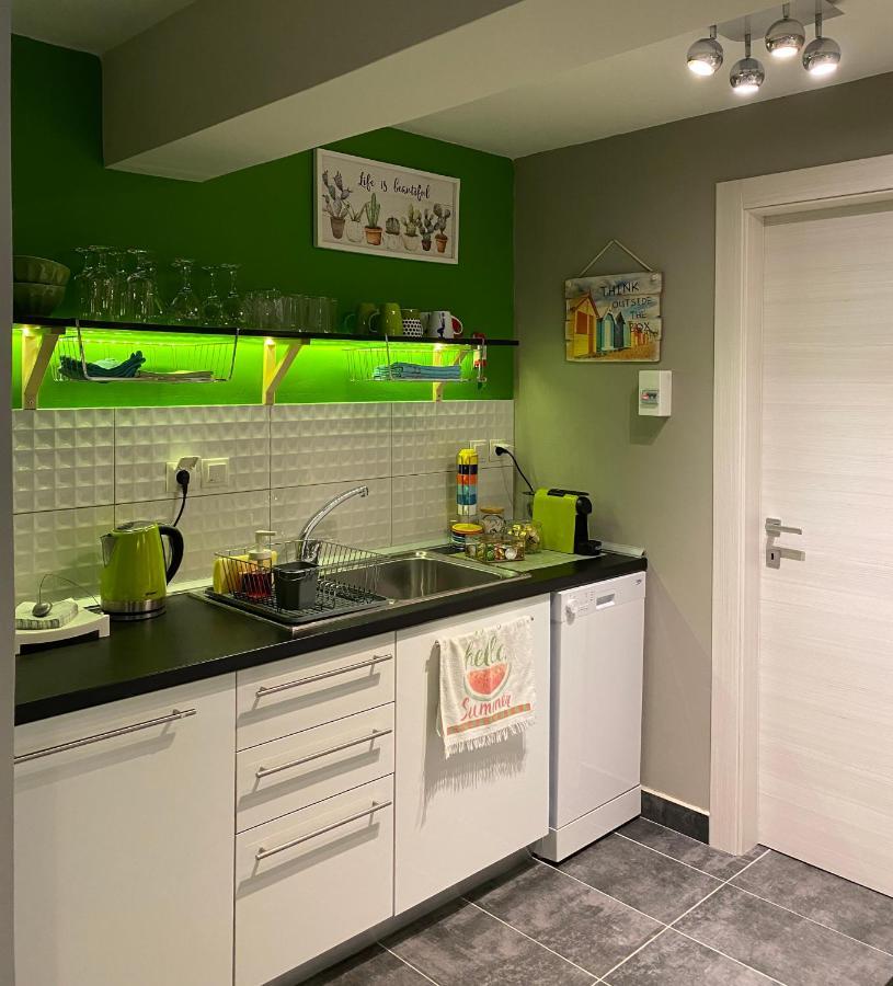 Paneon Apartments Nea Iraklitsa Εξωτερικό φωτογραφία